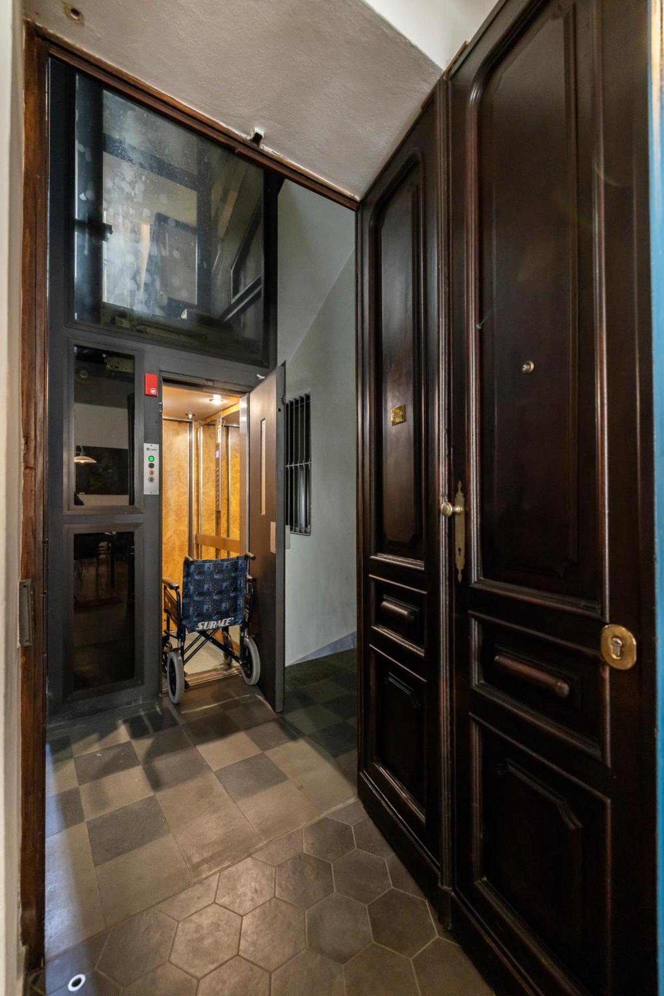 Nonpertutti Piazza Castello Accessibile Senior Famiglie Apartment ตูริน ภายนอก รูปภาพ